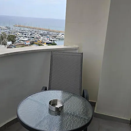 Sea View Finikoudes Apartament