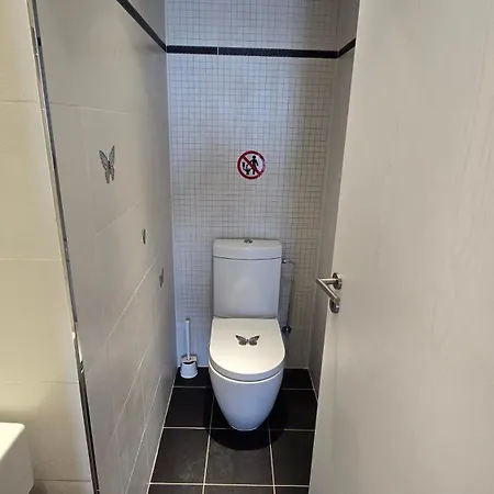 Sea View Finikoudes Διαμέρισμα *