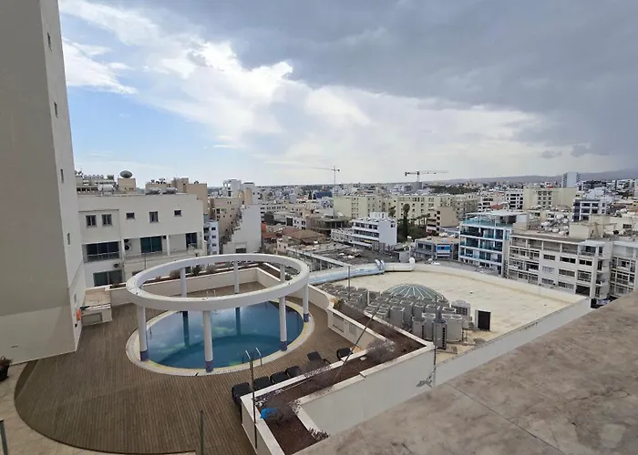 Sea View Finikoudes Appartement